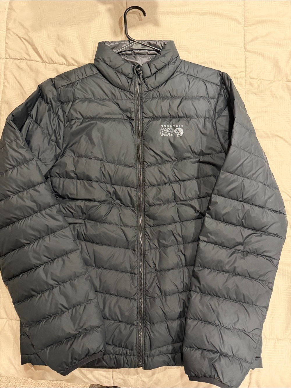 Mountain Hardwear Puffer Jacket - Black